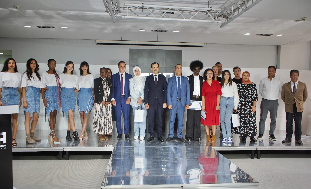 Habillement : 5 élèves de l'Academy de mode Casablanca primés par Balmain